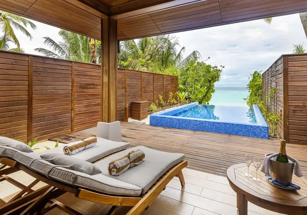 Lily_Beach_Beach_Suite_Pool-1